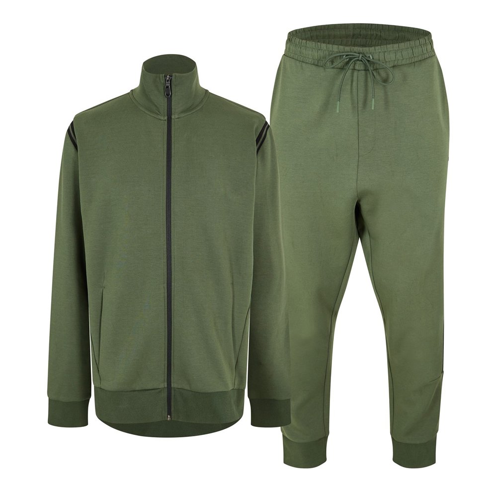 01 Tracksuits - Image 1